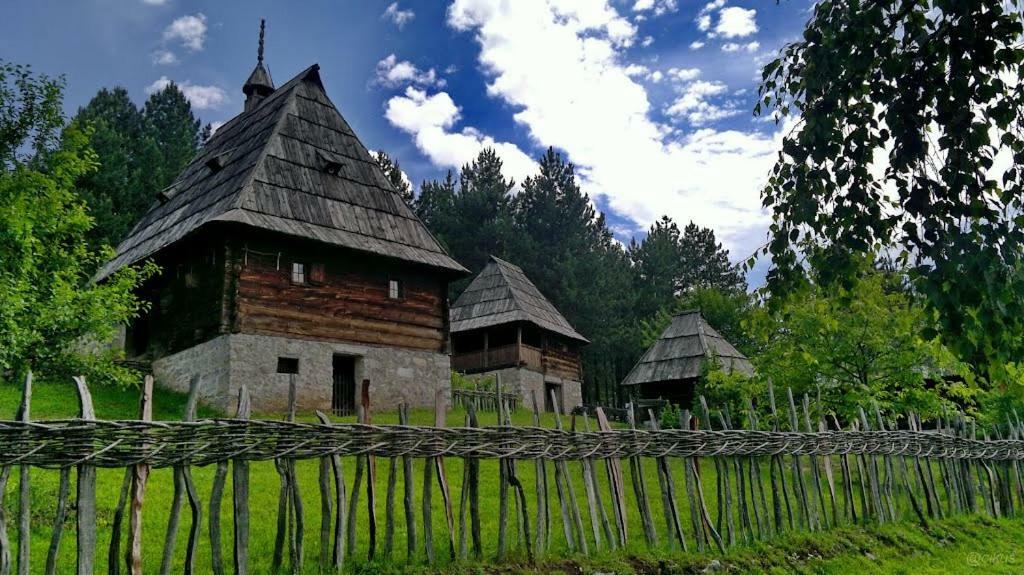 Apartmani Milić Sirogojno Zewnętrze zdjęcie